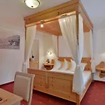 Hotel Glockenstuhl 4*