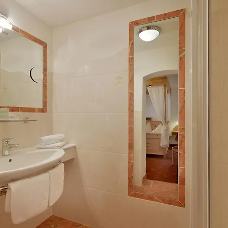 Hotel Glockenstuhl 4*