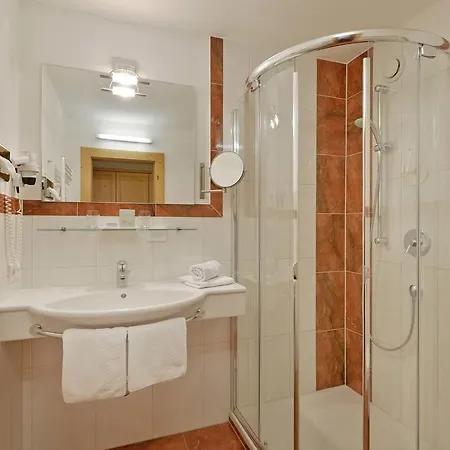 Glockenstuhl 4* גרלוס