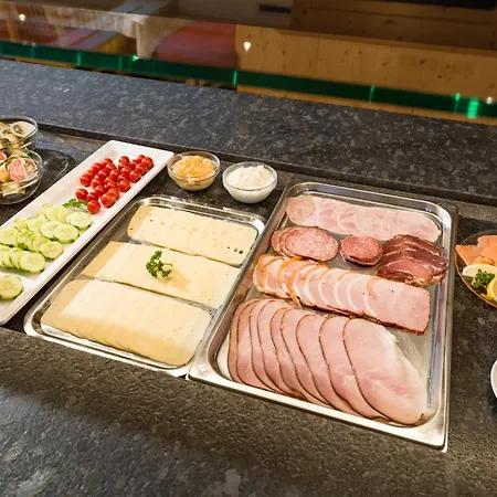 Glockenstuhl 4* גרלוס