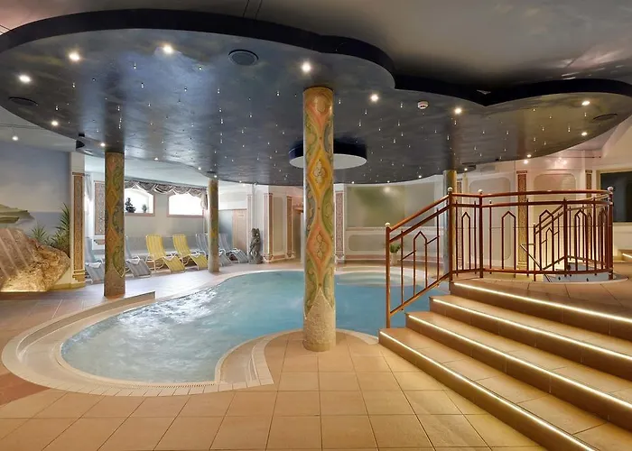 Hotel Glockenstuhl 4*